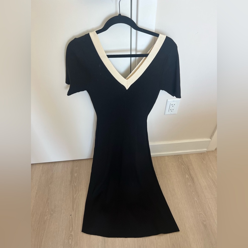 Black and Cream V-Neck Dress